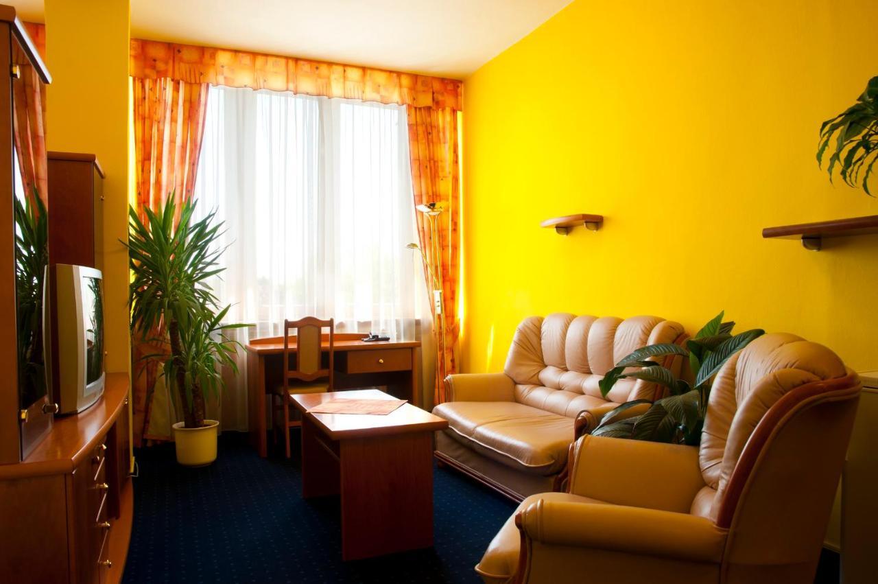 Hotel Slunce Havlíčkův Brod Exteriér fotografie